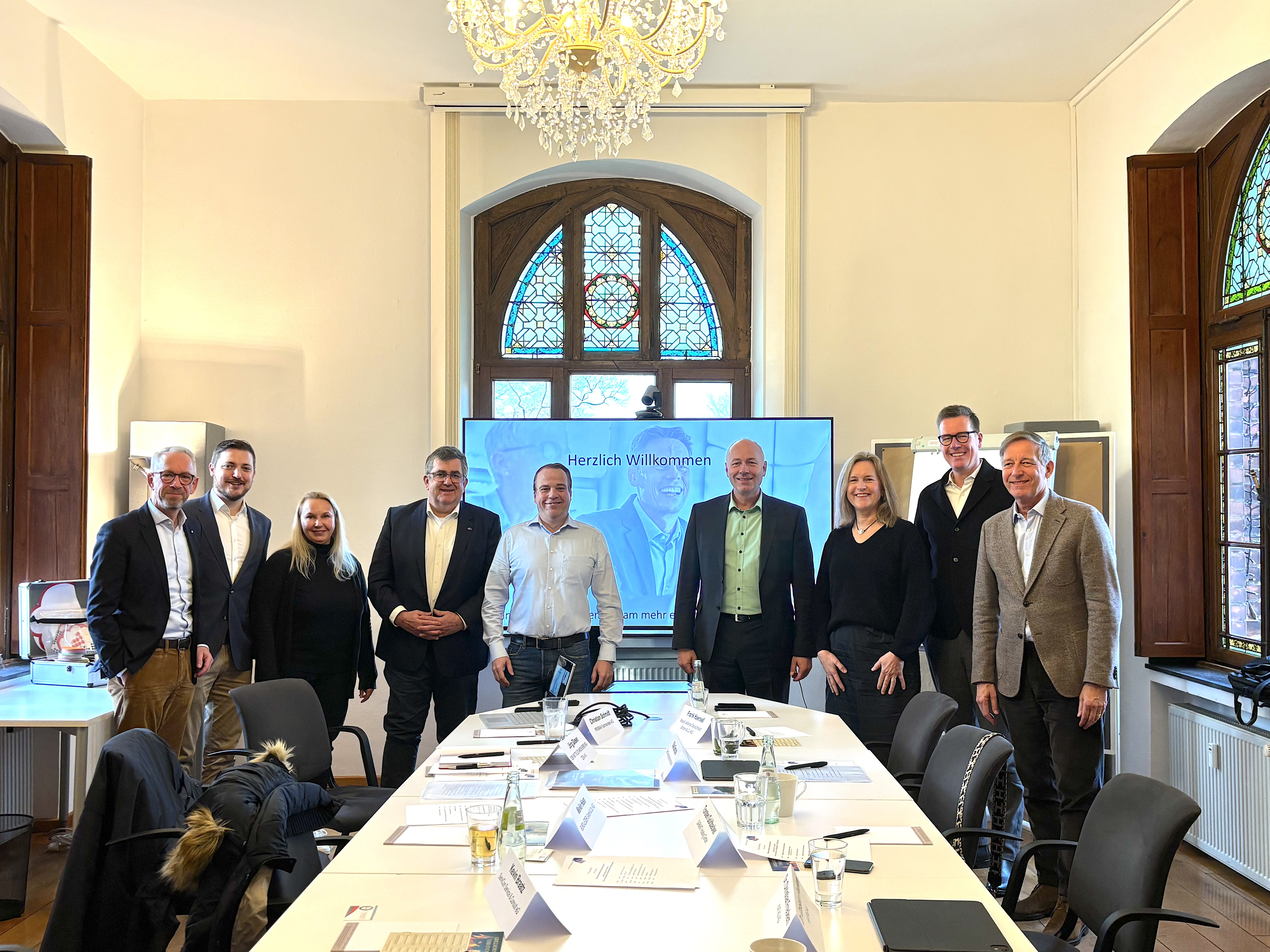Erfahrungsaustauschrunde bei Prisma AG in Monheim