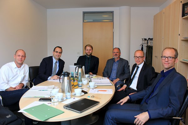 Hier wurde beraten und diskutiert: Teilnehmer der Gruppe "Mittelstand, KMU und Handwerk" des Aktionsbündnisses Klimaschutz am 15. Juli beim MITTELSTANDSVERBUND