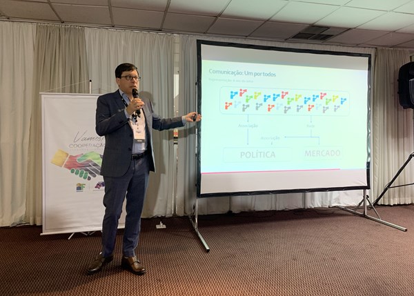 Marcelo Crescenti, Chefredakteur der Rundschau für den Lebensmittelhandel, ist gebürtiger Brasilianer und nahm ebenfalls an der Expertenmission teil.