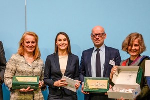 2019-11-19-Stollenübergabe.JPG