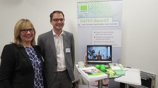 Christina Thoma, Referatsleiterin DATEV eG und Thomas Biermann, DATEV eG
