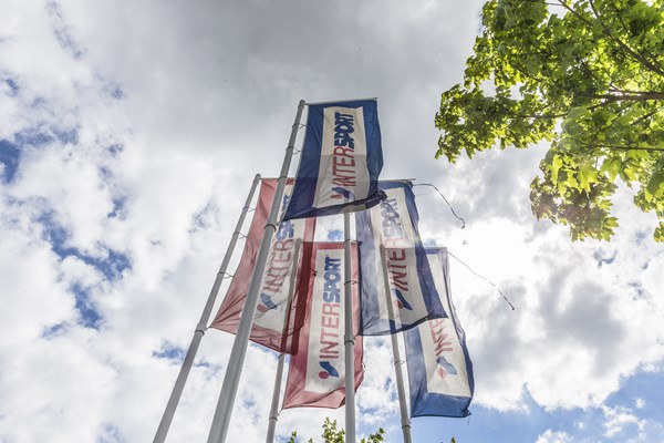Strategische Partnerschaft zwischen INTERSPORT und SIGNA Sports Group