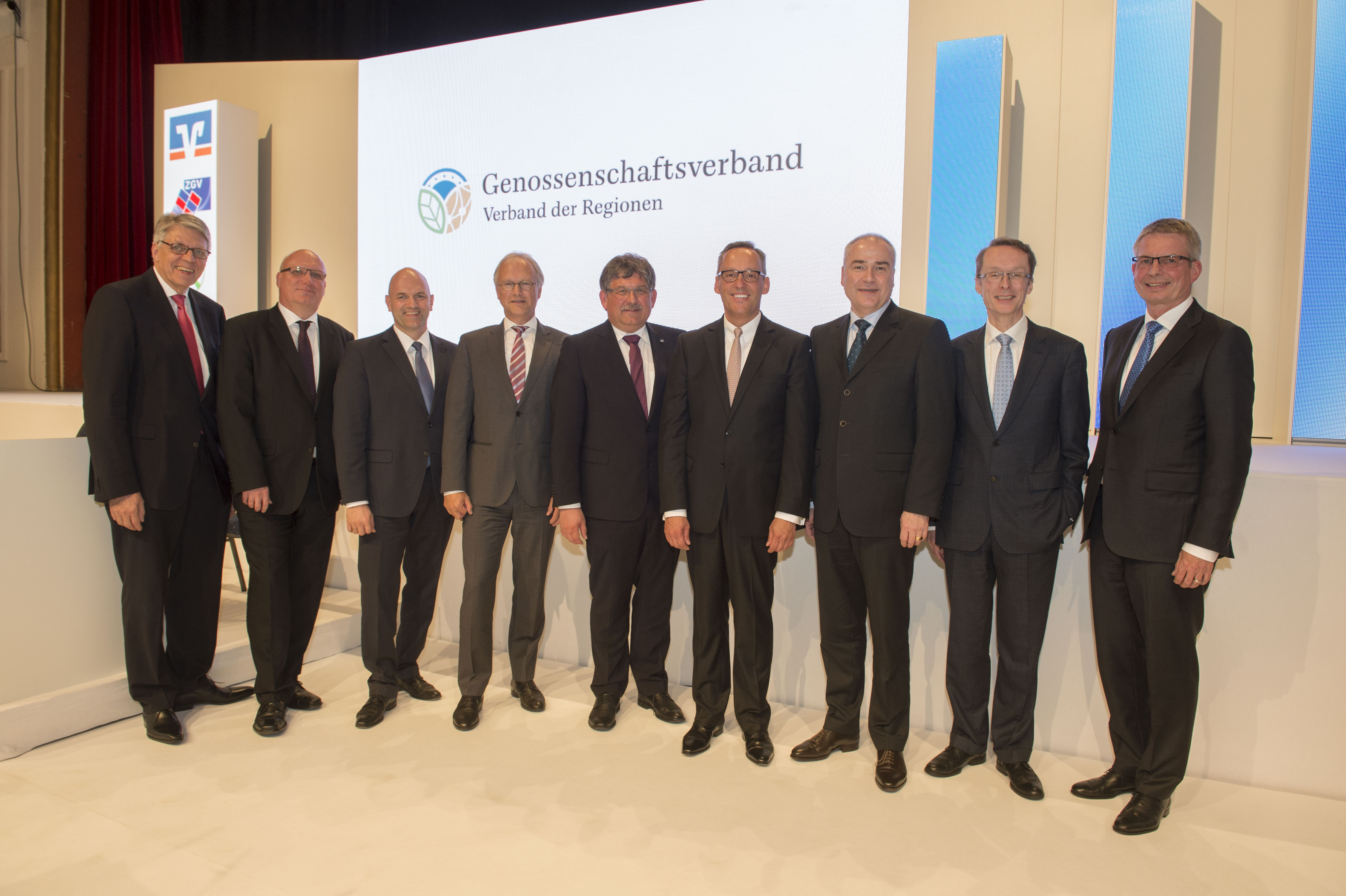 Vorstand und Verbandsrat des zukünftigen Genossenschaftsverband – Verband der Regionen e.V.
