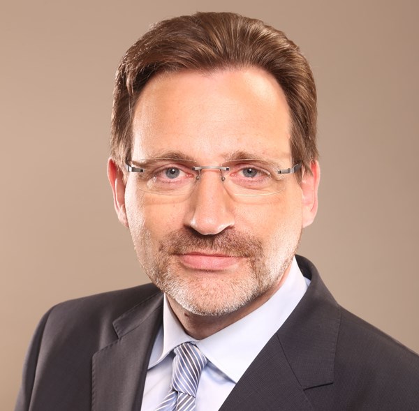 Der neue Vorstandsmitglied Herr Dr. Stefan Touchard 