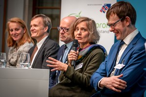 2019-11-19-Podiumsdiskussion©Mathias Richter-36.jpg