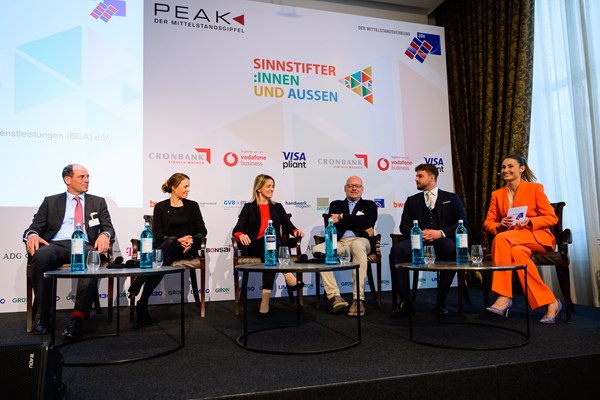 Cross-Generation Debatte auf der PEAK 2023
