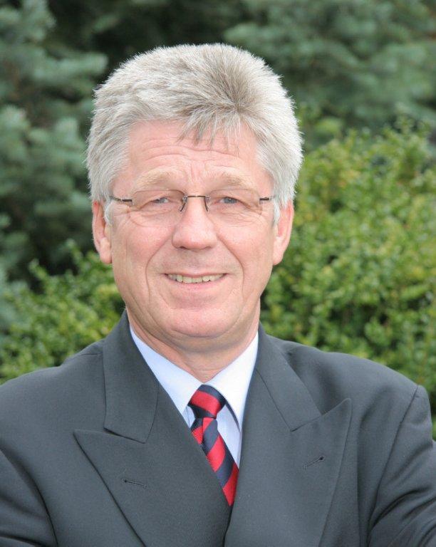 Foto-Praesident-Hollmann