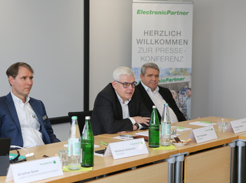 EP:Vorstand v.l.n.r Matthias Assmann, Karl Trautmann, Friedrich Sobol © ElectronicPartner © ElectronicPartner