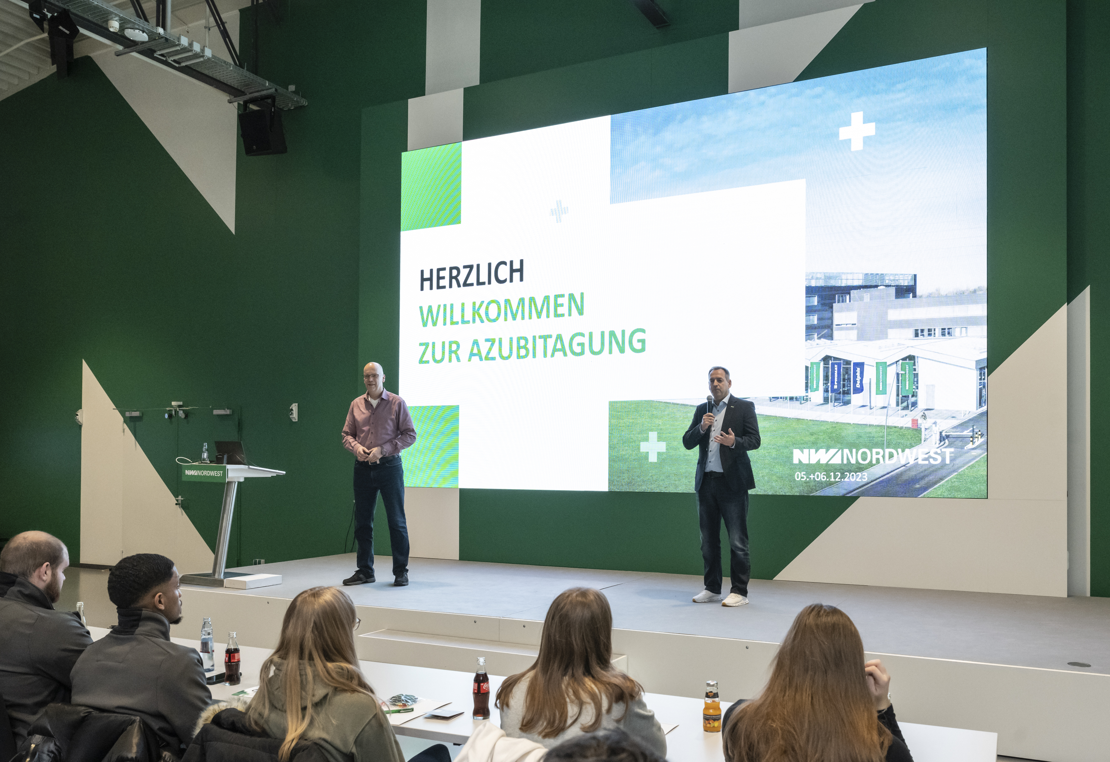Die NORDWEST-Vorstände Thorsten Sega und Michael Rolf bei der Begrüßung