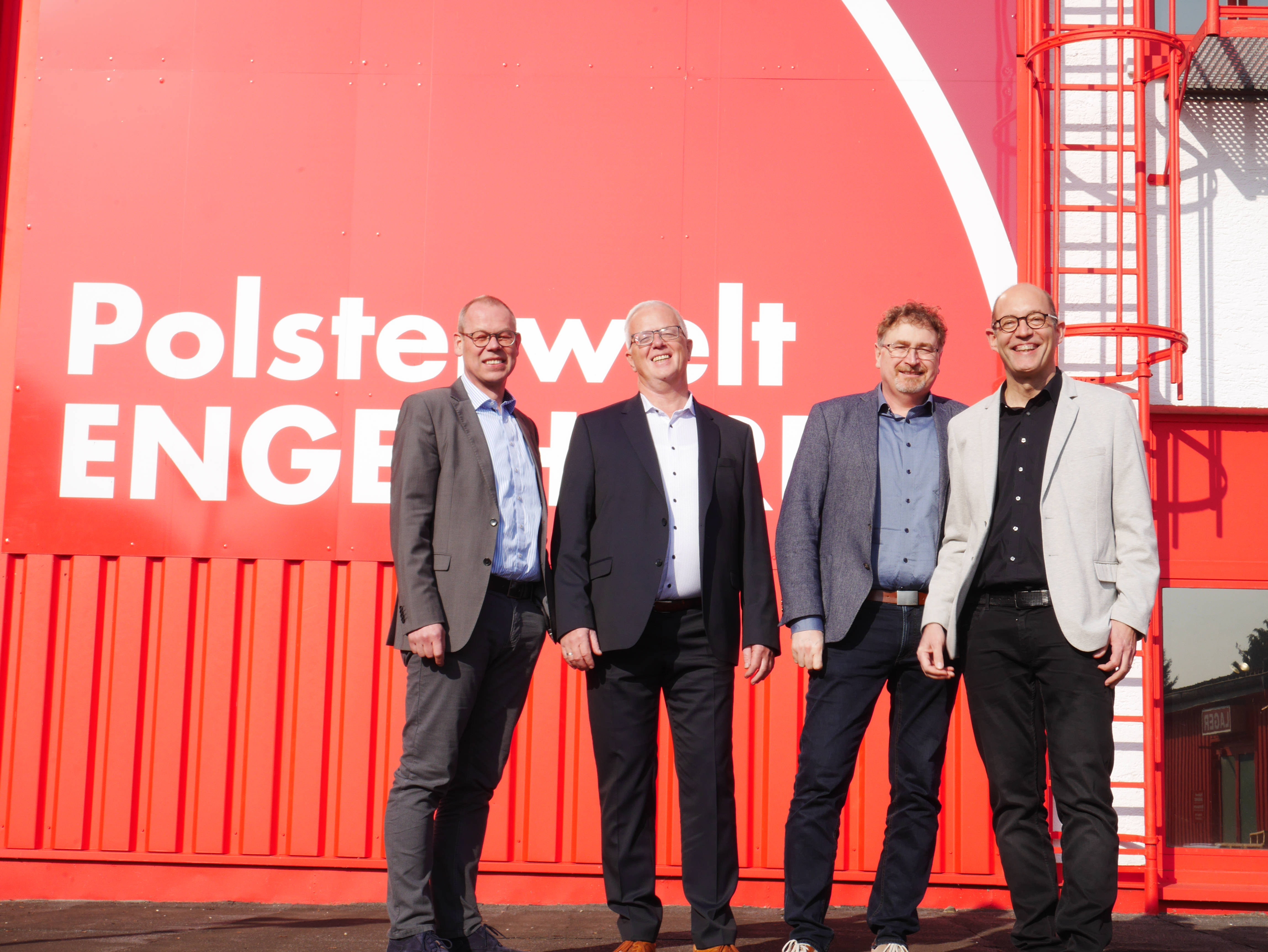 Inhaber Frank Engelhardt, Hausleiter Herr Wagenknecht, Projektleiter Herr Hohmuth, GHH Buissnes Consult und Steffen Berth, Europa Möbel Verbund (von rechts nach links)