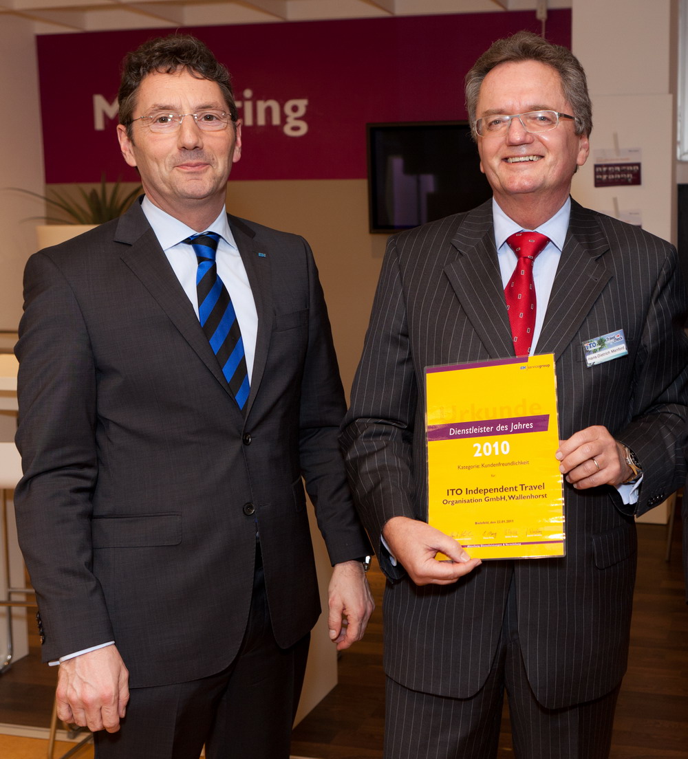 Foto_EK_Vorstand_gratuliert_VL