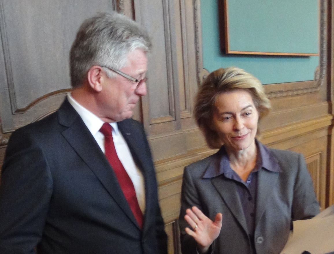 Hollmann-vonderLeyen2