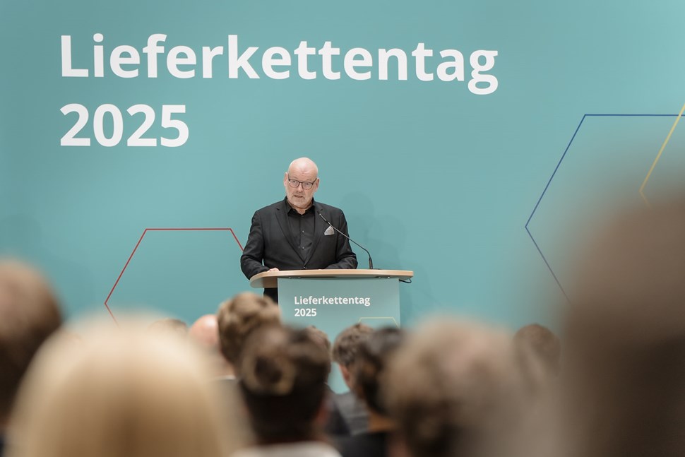 Günter Althaus, Präsident DER MITTELSTANDSVERBUND, hat den Lieferkettentag 2025 eröffnet.
