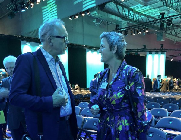 Hauptgeschäftsführer Dr. Ludwig Veltmann im Gespräch mit Wettbewerbskommissarin Margrethe Vestager