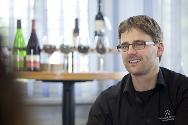 Kellermeister Andreas Reichert im Gespräch