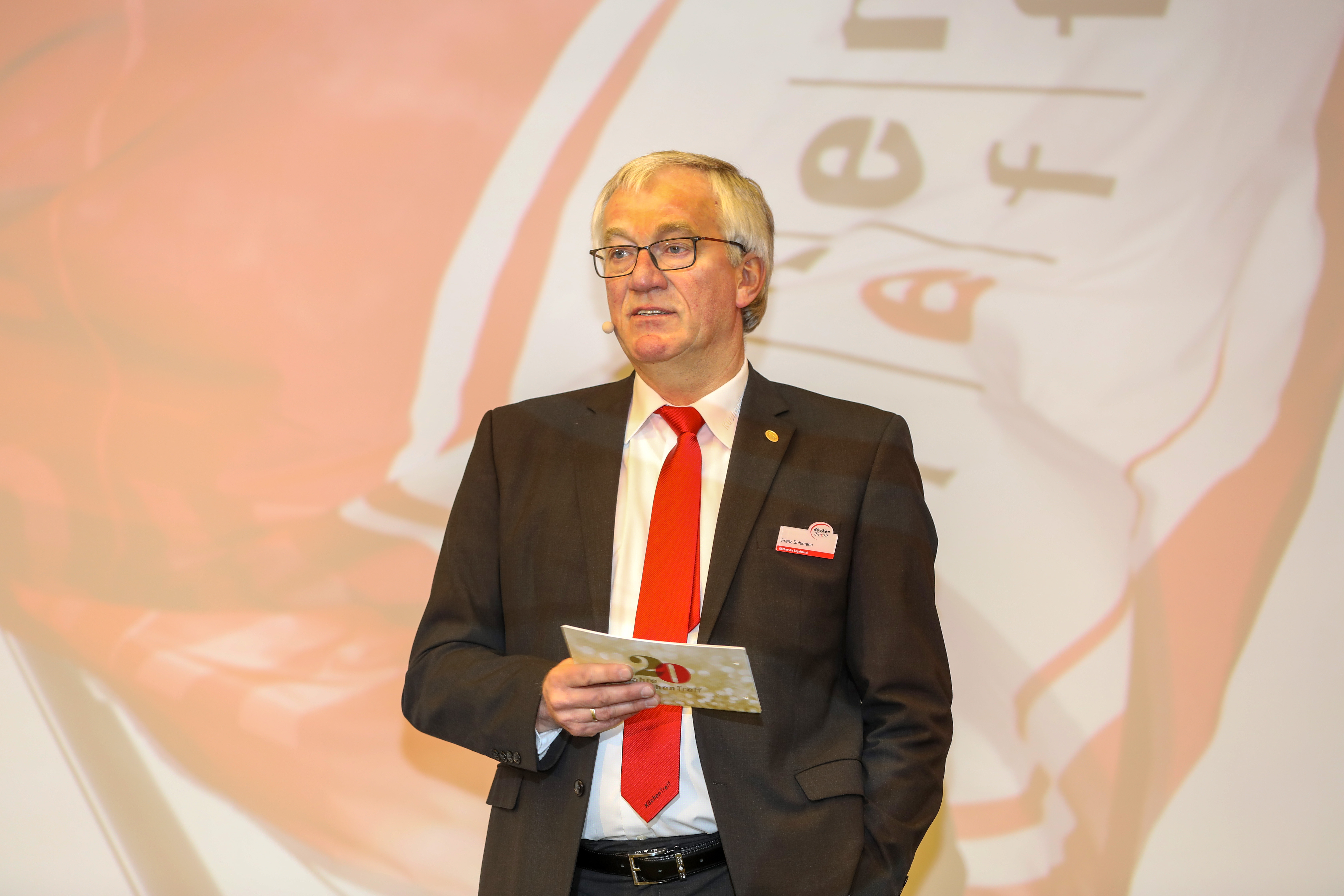 Kann zufrieden sein: KüchenTreff-Geschäftsführer Franz Bahlmann bei der Jahreshauptversammlung am 24. und 25. März in Berlin.
