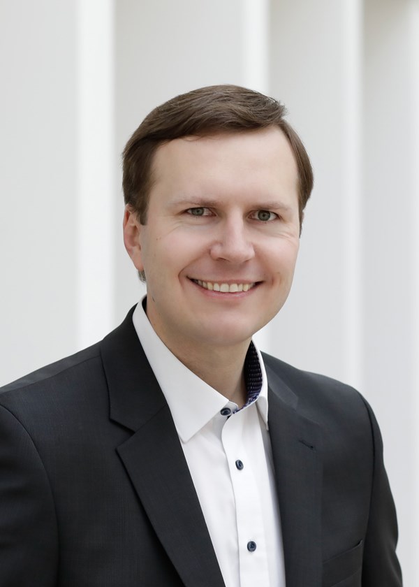 Wolfgang Mätzner, Küchen Schuster GmbH aus Regensburg ist von dem neuen Existenzgründerangebot sehr überzeugt.