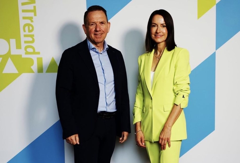 Monika Simon-Müller, Geschäftsführerin von GfMTrend und Helmut Stauner, Prokurist und Vertriebsleiter von MZE-Möbel-Zentral-Einkauf